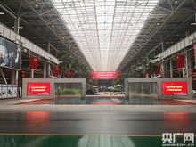 智能制造時代工人的配置 花園工廠和 機(jī)器人同事